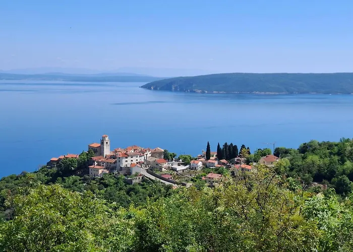Apartment Blue & Mošćenička Draga
