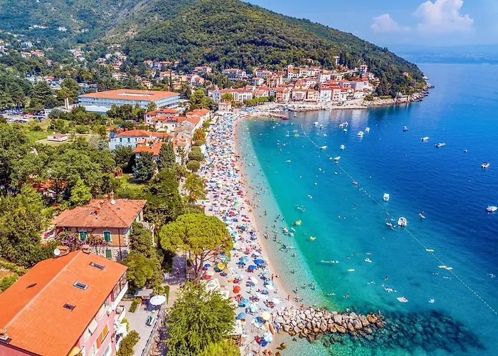 Apartment Blue & Mošćenička Draga