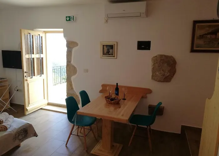 Apartment Blue & Mošćenička Draga